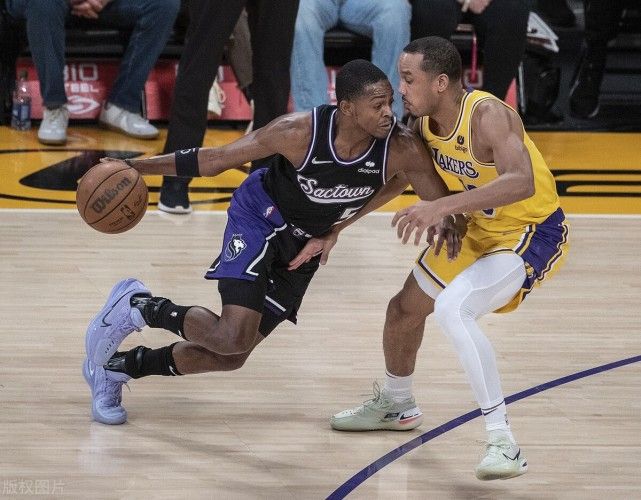 爱游戏中国关于今夜欧超杯焦点战，孟菲斯灰熊外线爆发，悬念犹存，医务组通报恢复的信息