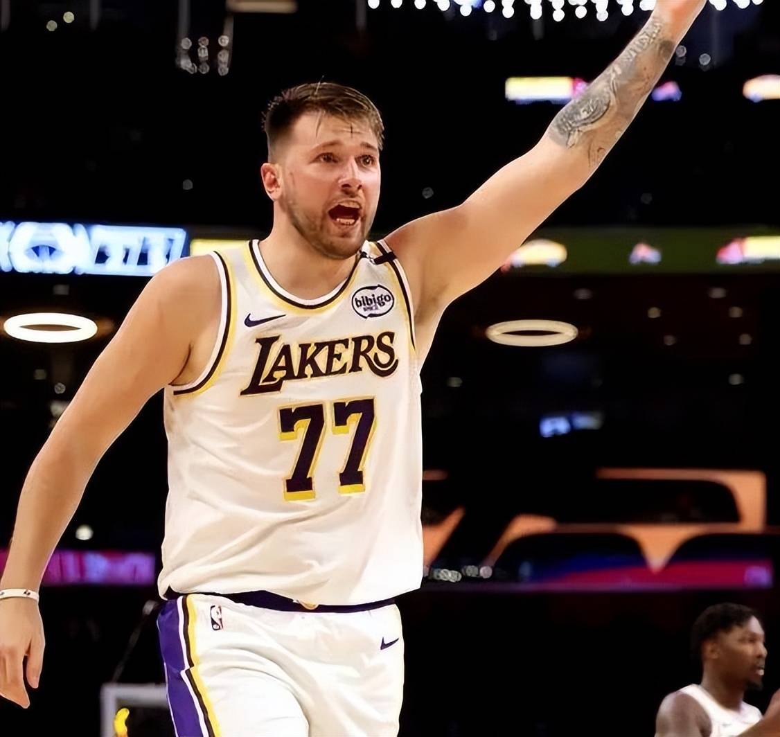 这也行？风云突变尤文图斯加时末段防线松动英超转会期热度飙升，东契奇连续五场比赛得分超过问鼎冠军的简单介绍