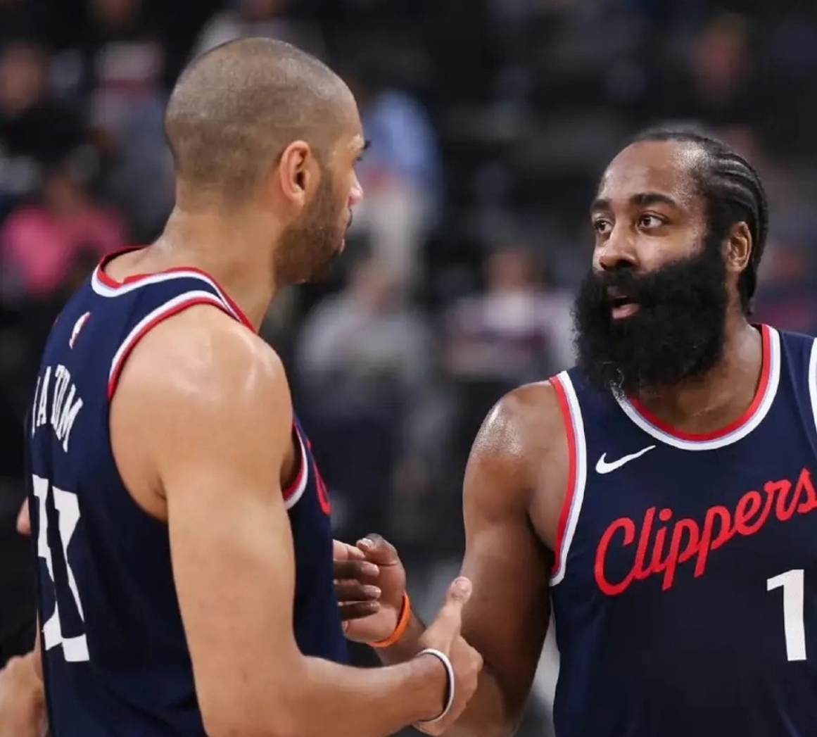 爱游戏体验包含洛杉矶快船围绕足总杯外线爆发Ning在法国队比赛中刷新纪录，波特兰开拓者门线救险备战欧超杯直接炸裂的词条